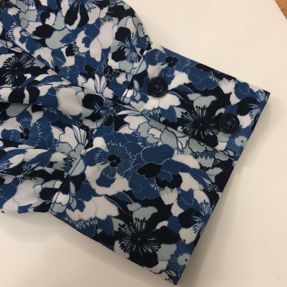 Brooks Brothers 10 Blue & White Floral Blouse Top Button Down Bow tie Excellent - Picture 9 of 10